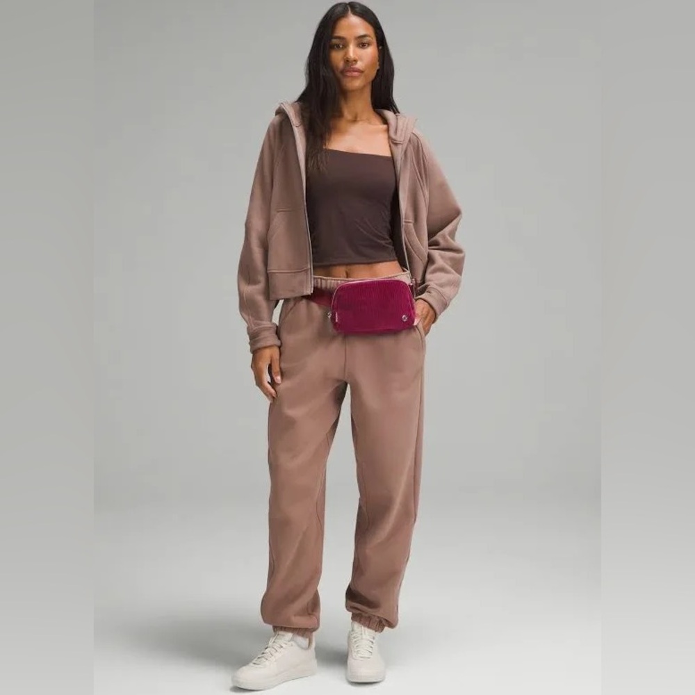 Lululemon Everywhere Belt Bag Corduroy - Deep Luxe Silver